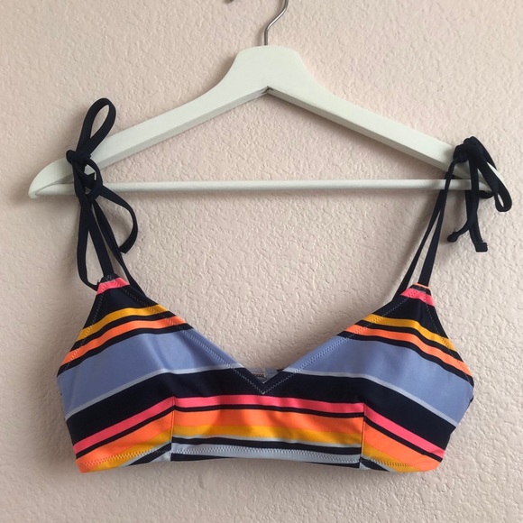 NWT Aerie V Scoop Bikini Top M - Picture 6 of 10